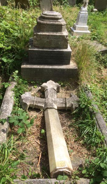 Mabel Woodward (buried 1904) headstone