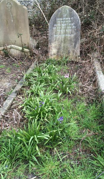 Alice Kent (buried 1915) headstone