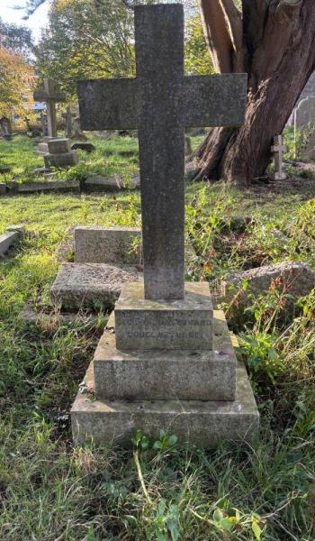 Image of headstone for Cecil Lane