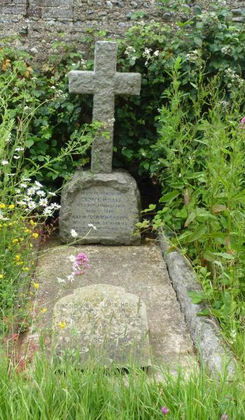 Susannah Hollis (buried 1921) headstone