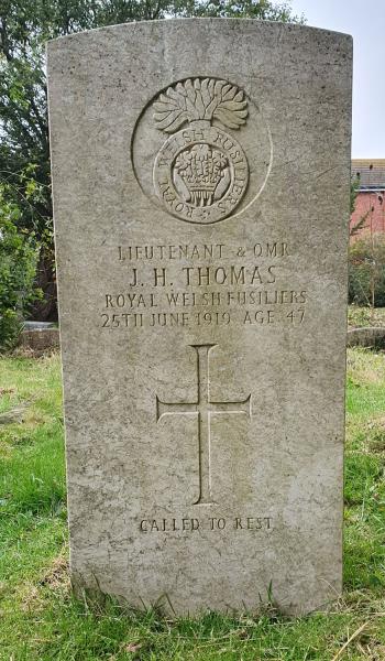 Joseph Thomas (buried 1919) headstone