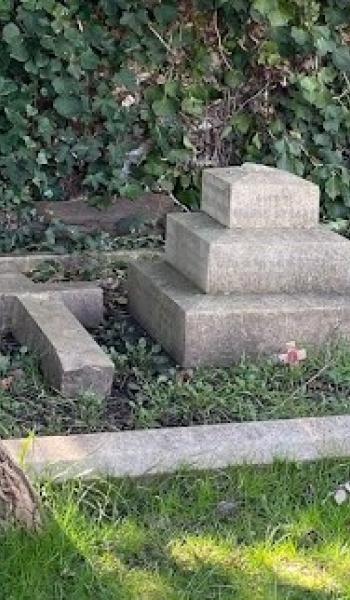 Image of the headstone for Lancelot Prickett