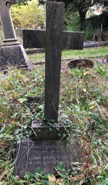 Trelawny Boodle (buried 1930) headstone
