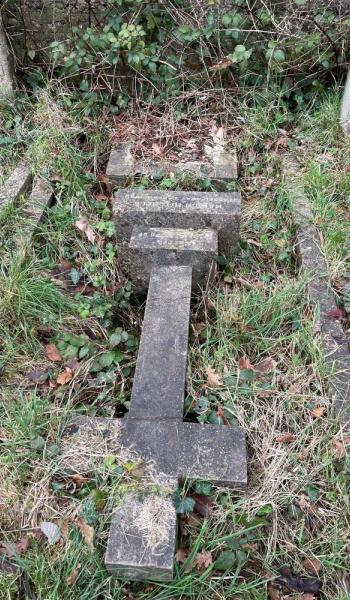 Image of headstone for Marion Mitchell