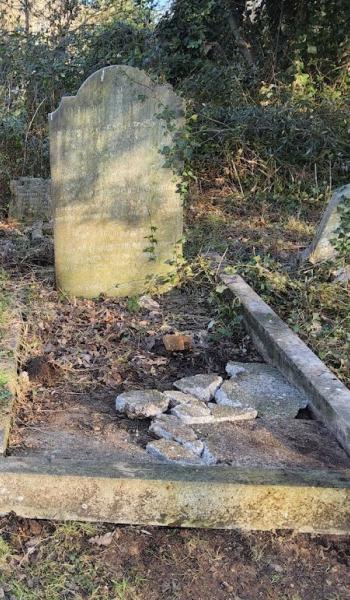 Image of headstone for Richard Lidbetter