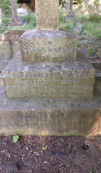 Thomas Skinner (buried 1926) headstone