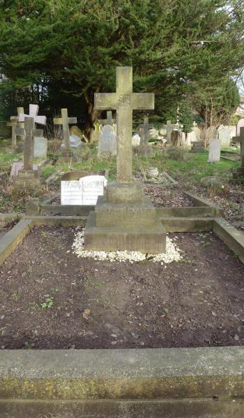 Image of headstone for Ernest Skinner