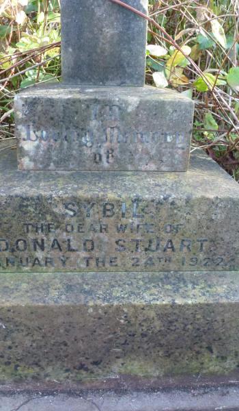 Sybil Stuart (buried 1922) headstone